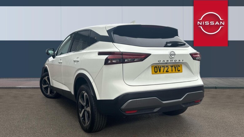 Nissan Qashqai 1.3 DiG-T MH N-Connecta 5dr Petrol Hatchback